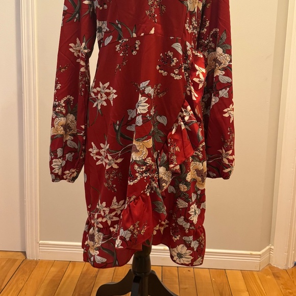 Shein women medium/large dress - Picture 3 of 9